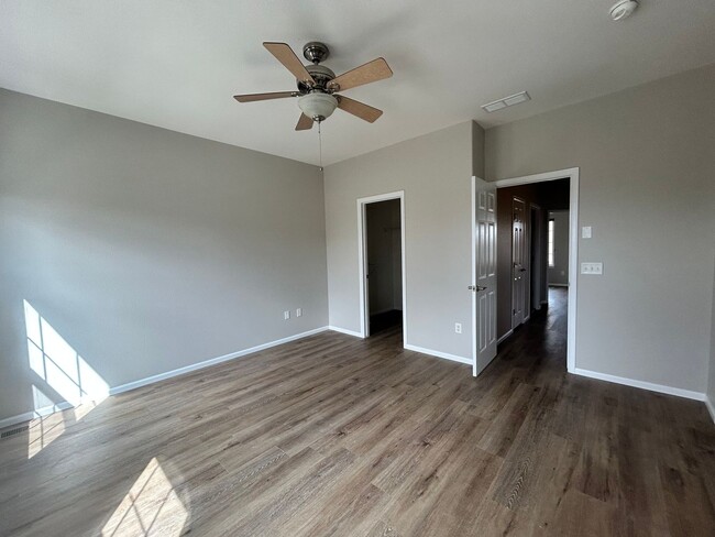 Building Photo - Well Maintained Townhouse in Highlands Ranch