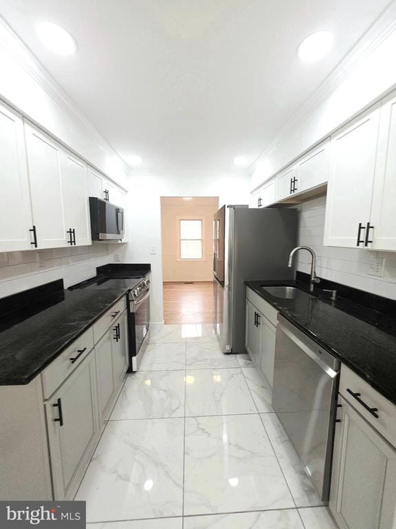 Building Photo - 12817 Lampton Ln