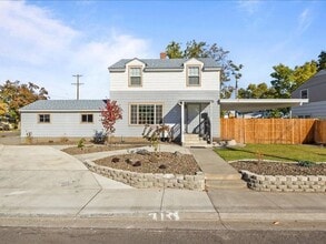 Building Photo - 910 Torbett St