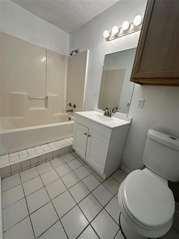 Building Photo - 1111 N Main St