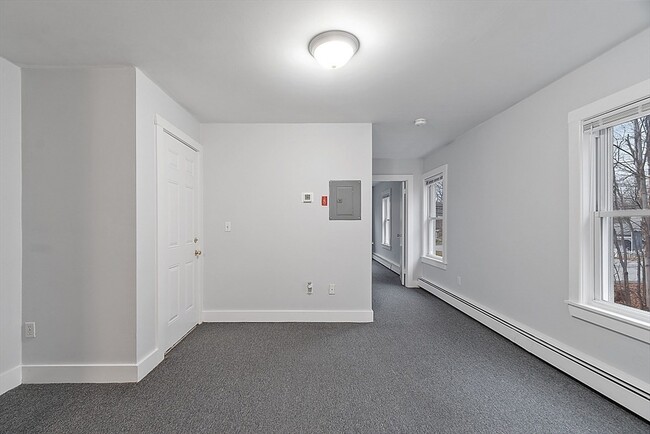 Building Photo - 31 Mill St