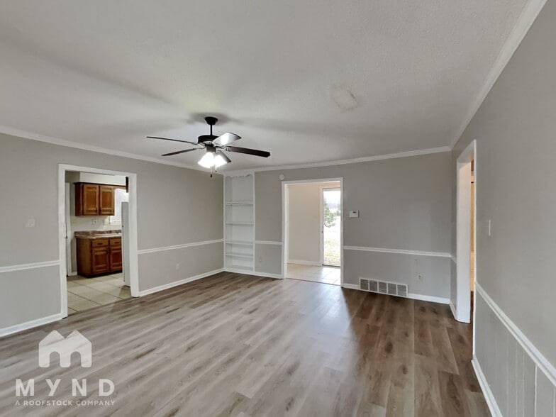 Building Photo - 7376 Charbark Point