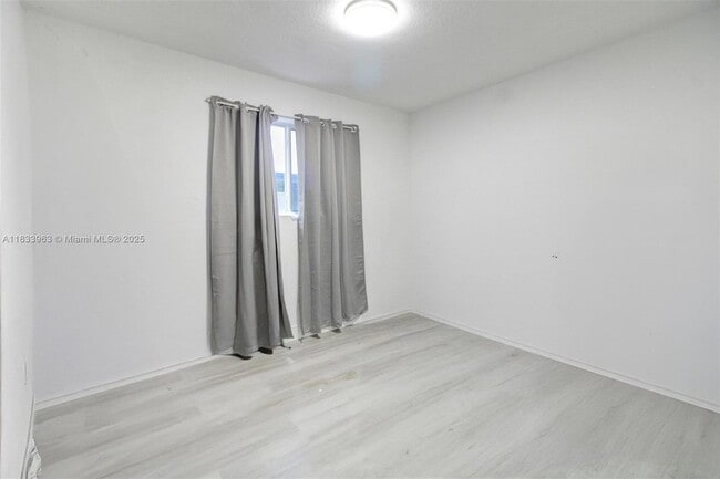 Building Photo - 5510 NW 30th Ave