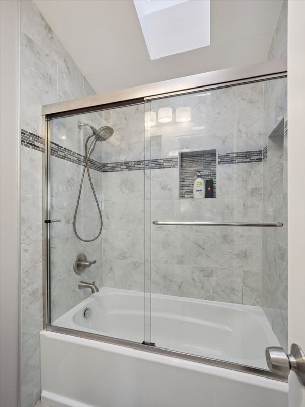 Building Photo - 9274 W Friend Dr