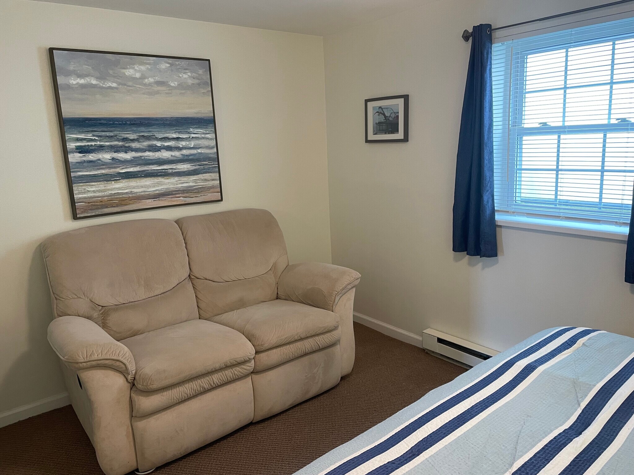 Building Photo - 703 SW Central Ave