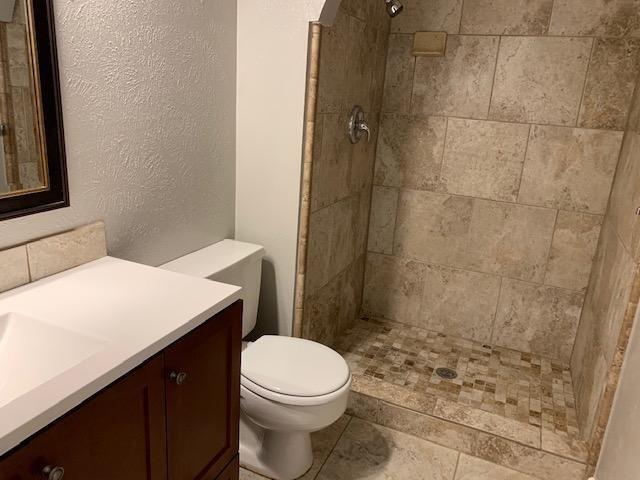 Building Photo - 5041 Amhurst Ln