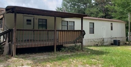 Building Photo - 908 Pond Dr