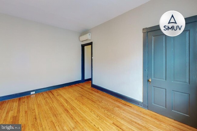 Building Photo - 24 E Madison St