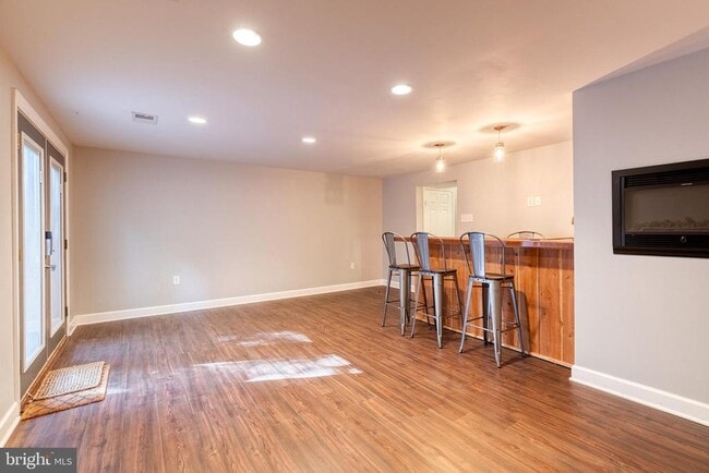 Building Photo - 1640 Mt Airy Ct