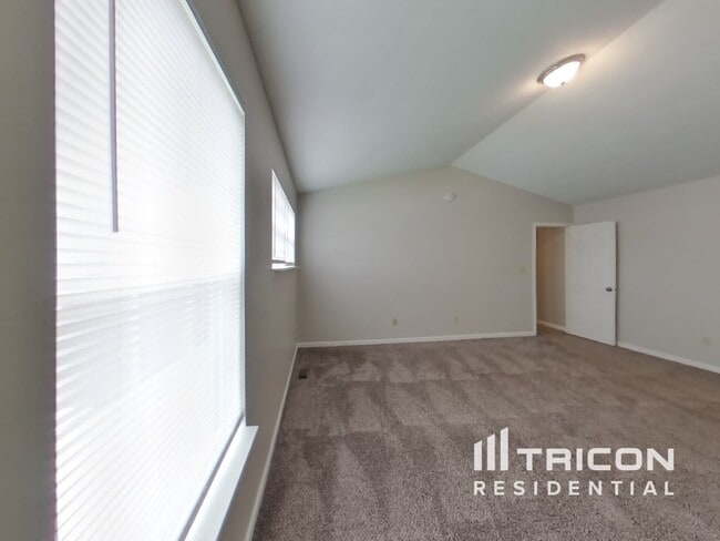 Building Photo - 2066 Ferdinand Ct