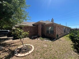 Building Photo - 21839 Manitou Falls Ln