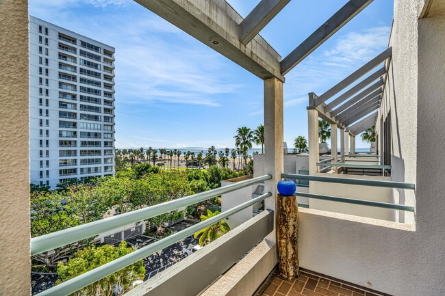 Building Photo - 140 Ocean Park Blvd