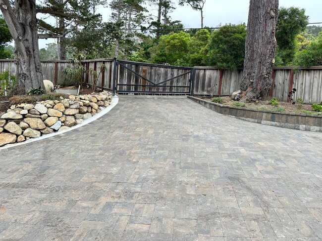 Building Photo - Recently Remodeled Carmel Highlands Home