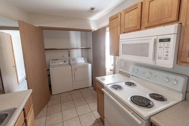 Building Photo - 1507 Bodie Dr