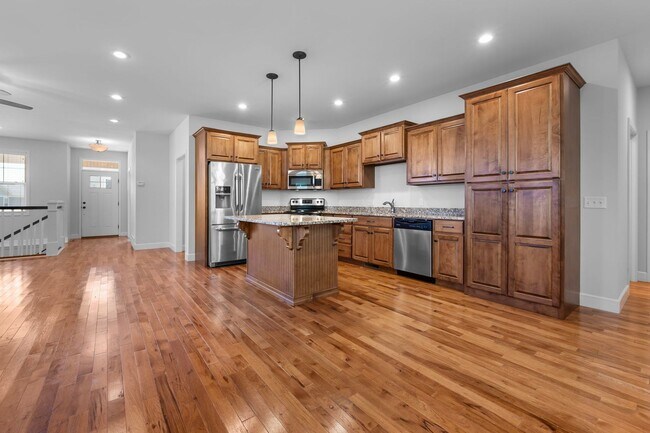 Building Photo - Craftsman Style House In The Walden Park