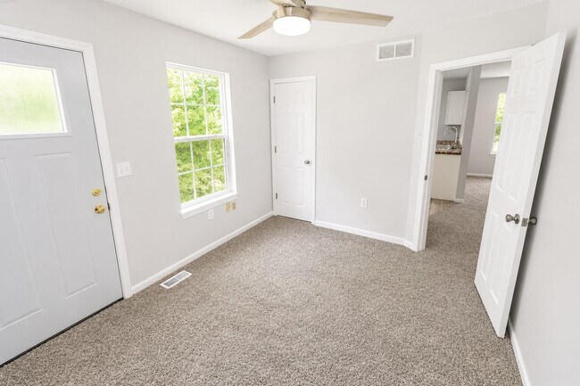 Building Photo - 5318 Godas Cir