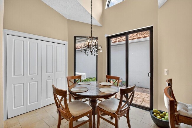 Building Photo - 5850 NW 21st Ave