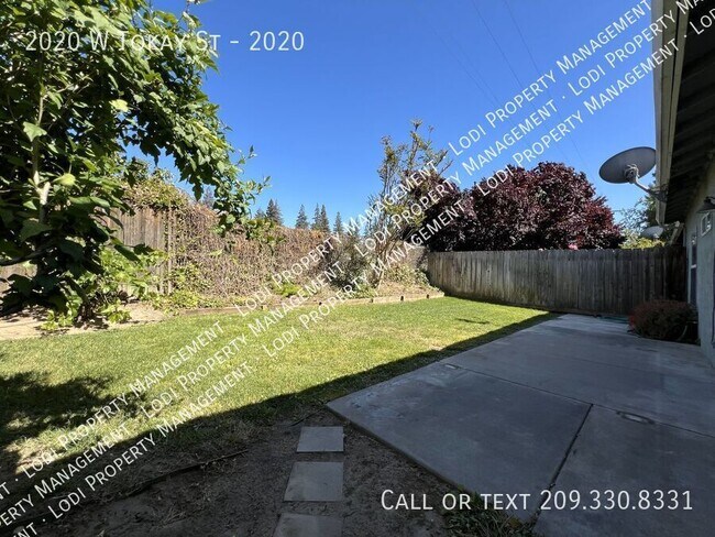 Building Photo - 2020 W Tokay St