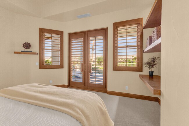 Building Photo - 83054 S Bay Dr
