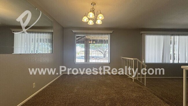 Building Photo - 14207 Sky View Ln