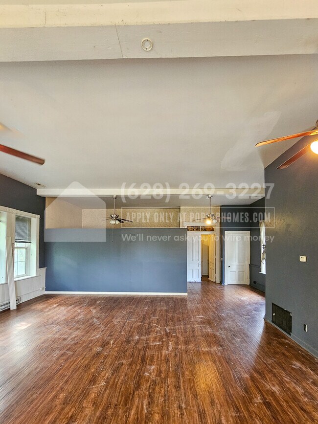 Building Photo - 50 Jackson St