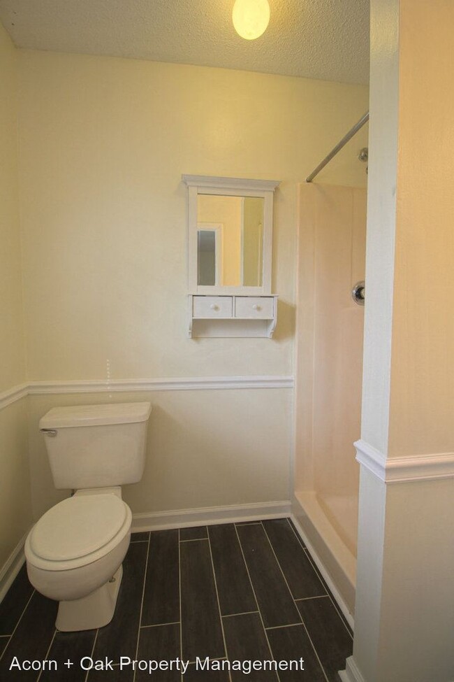 Building Photo - 3 br, 2 bath House - 2511 Mahala Dr.