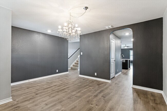 Building Photo - 9908 Bratten Rise