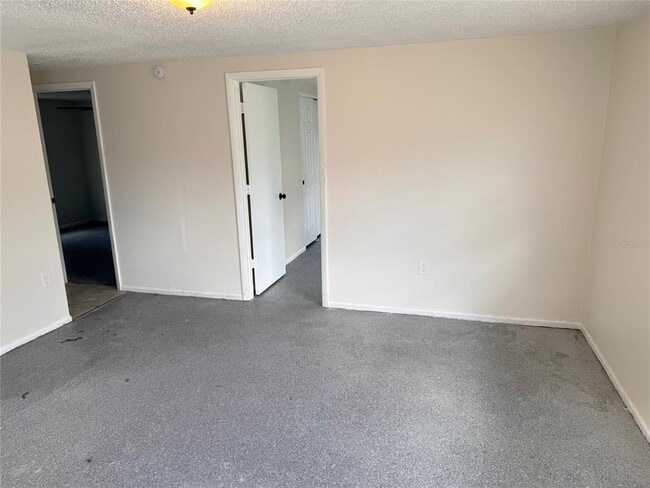 Building Photo - 514 61st Ave Terrace E