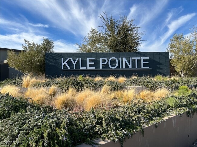 Building Photo - 9958 Valley St