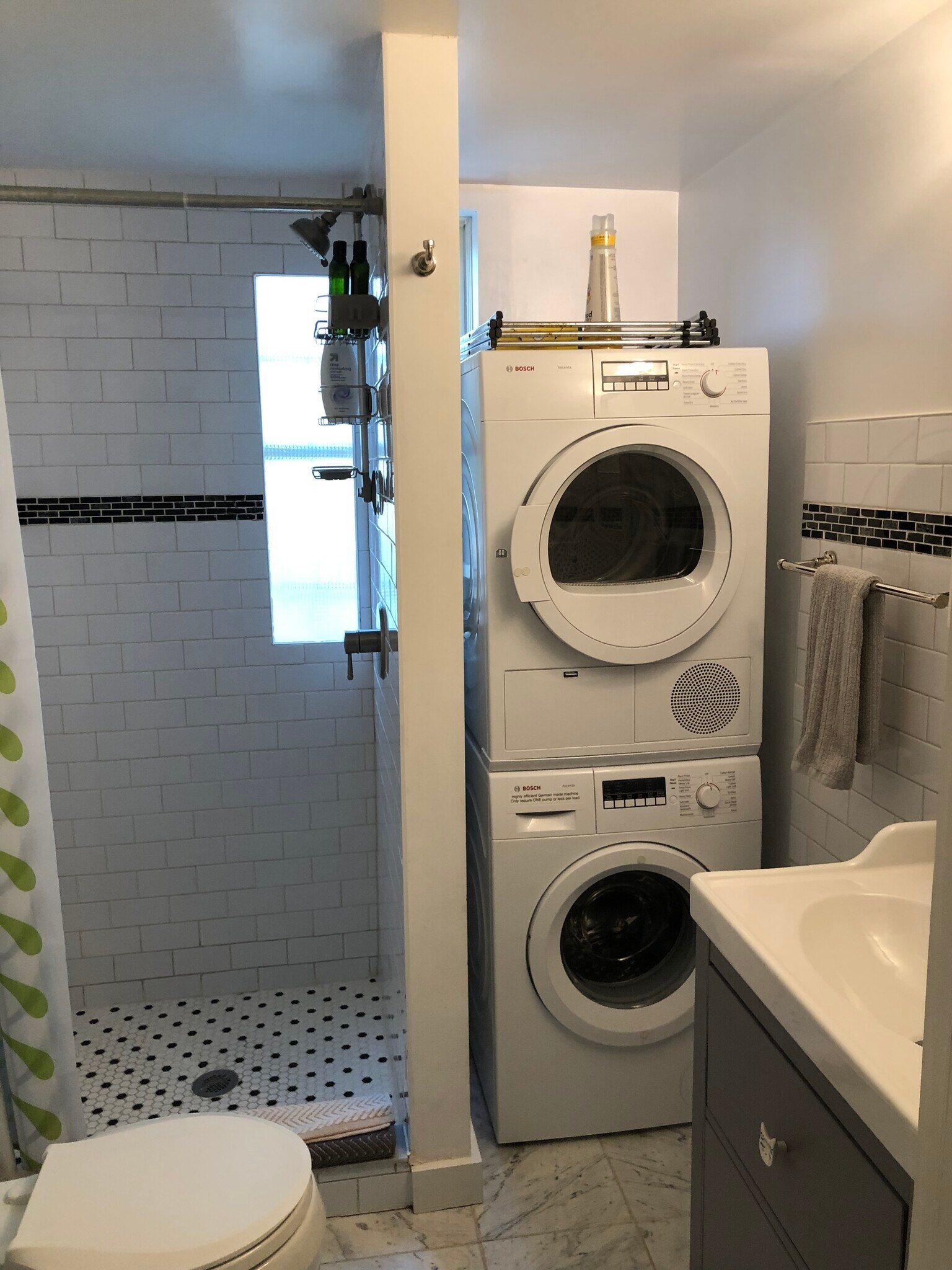 Building Photo - 105 Chestnut St