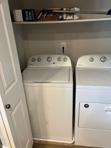 Washer/dryer - 5109 Fruited Plains Ln
