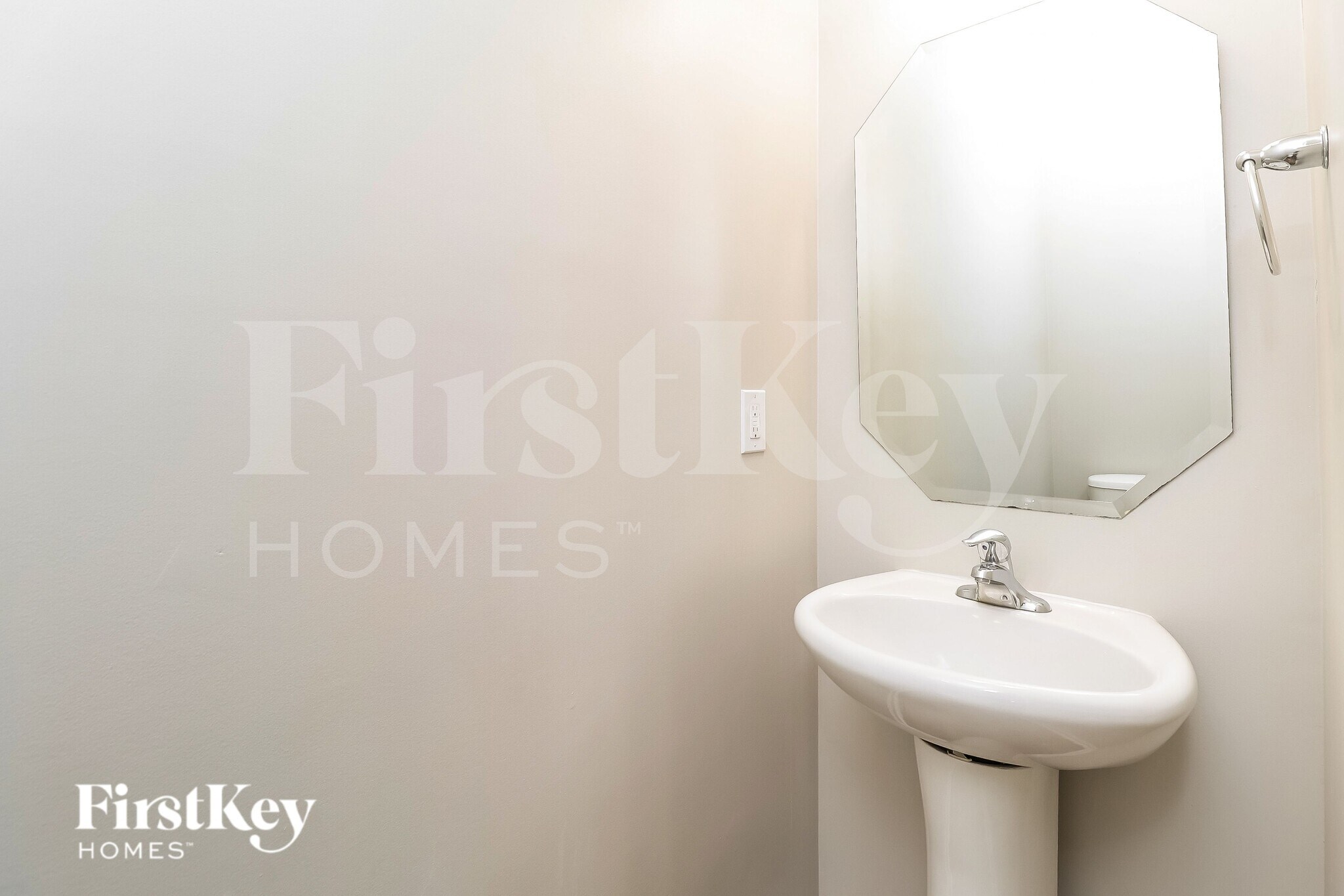 Building Photo - 12888 Brandenburg Ln