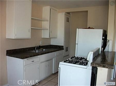 Building Photo - 2156 Gaviota Ave