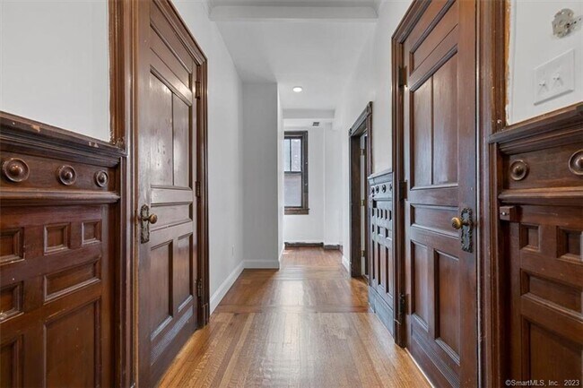 Building Photo - 131 Dwight St