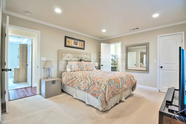 Building Photo - 3 br, 2 bath House - 7613 Canterbury Lane -