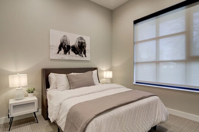 Building Photo - 110 W Beall St