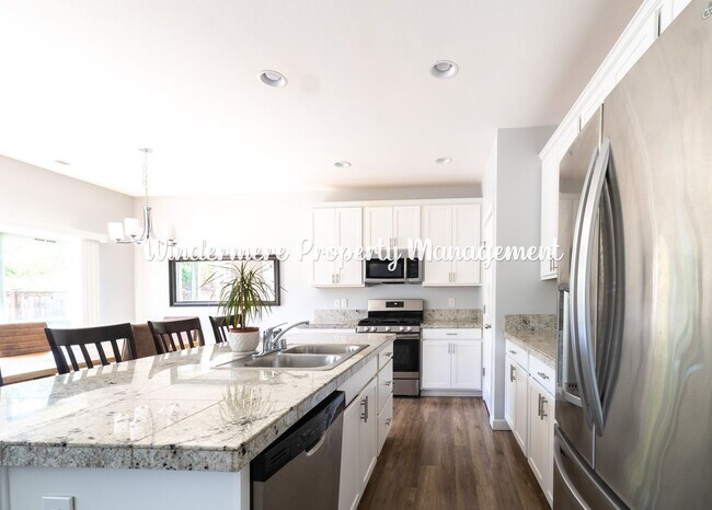 Building Photo - 5064 NW Bear Paw Ct