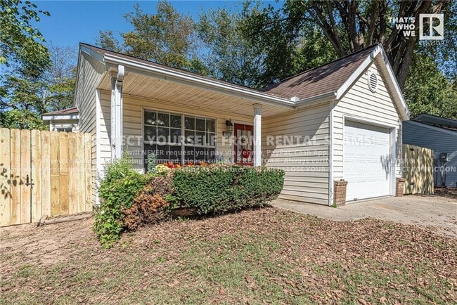 Building Photo - 3206 W Oakfield St