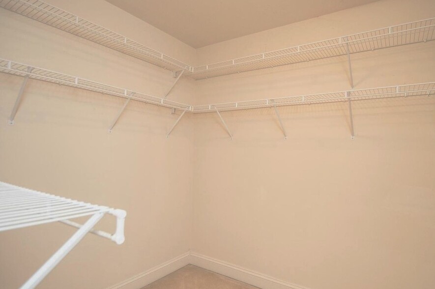 Walk-in closet - 10017 Blake Ln