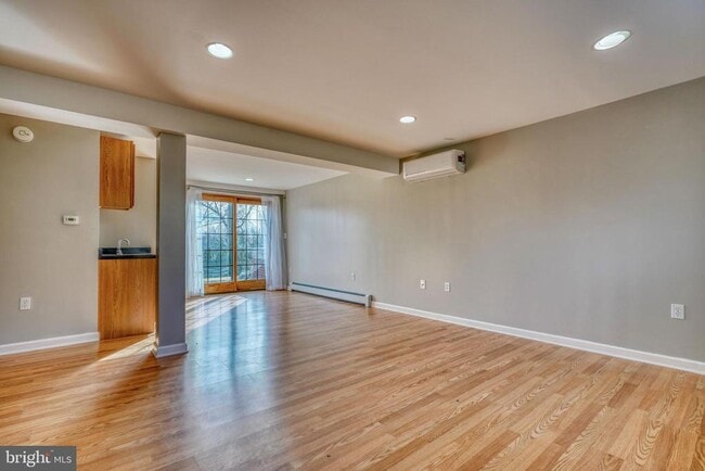 Building Photo - 1400 Mt Airy Rd