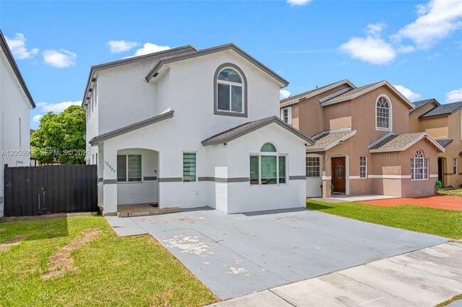 Building Photo - 13990 SW 160th Terrace