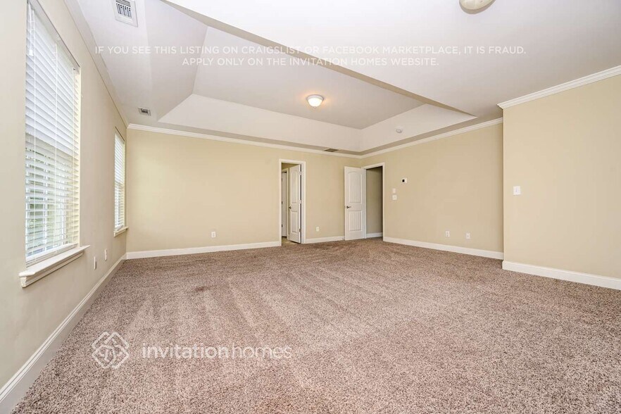 Building Photo - 165 Shoal Park Dr