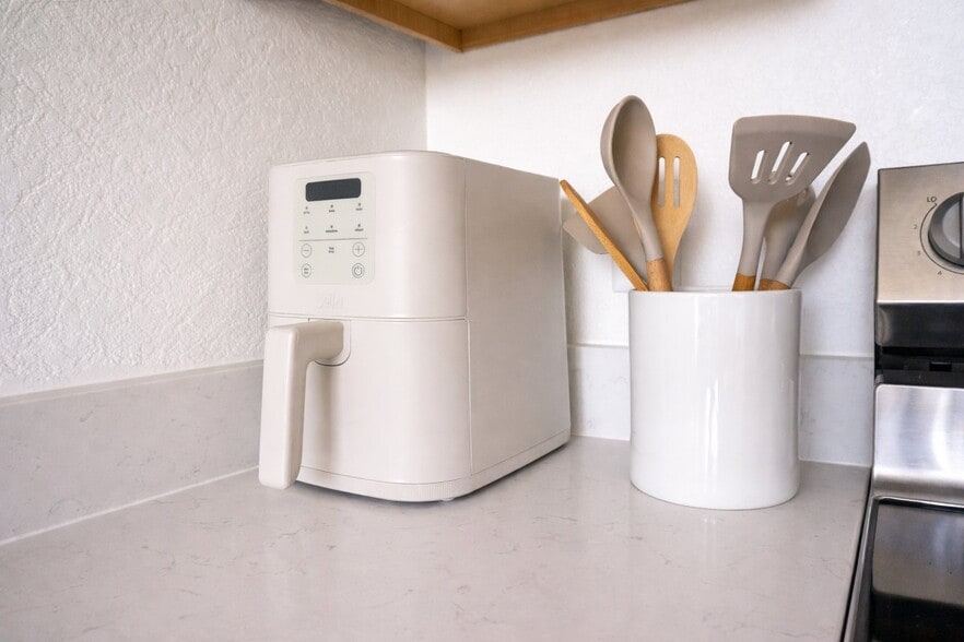 Building Photo - 1650 Sheridan Blvd