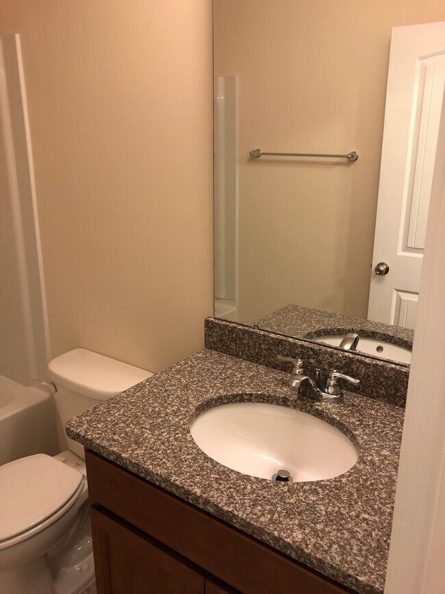 Building Photo - Excellent SW Durham Location Near Southpoint