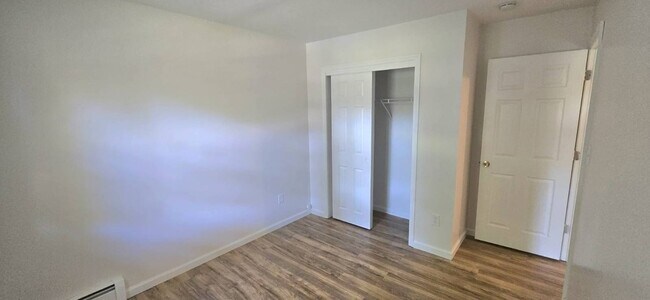 Building Photo - 1335 Union Ave