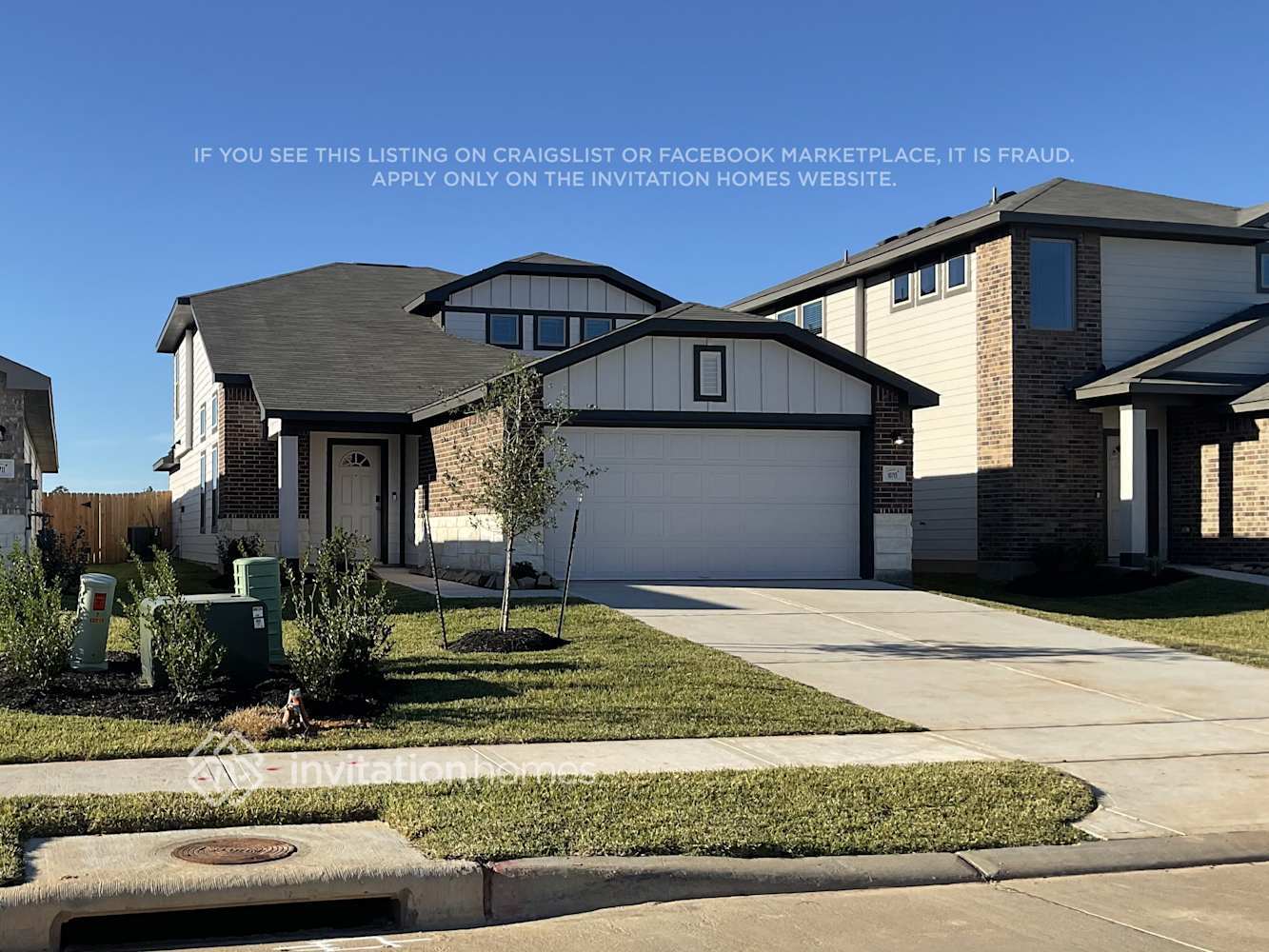 Building Photo - 10715 Sunlit St