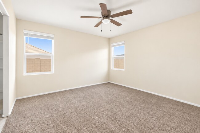 Building Photo - 1317 W Byrd Ave