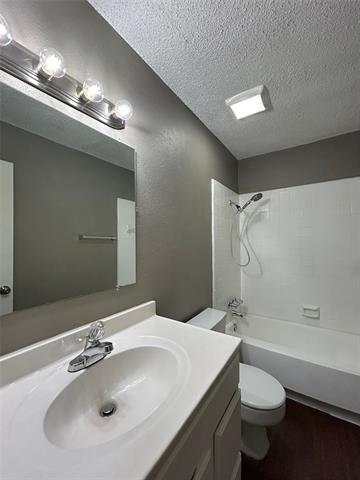 Building Photo - 625 Edwards Dr