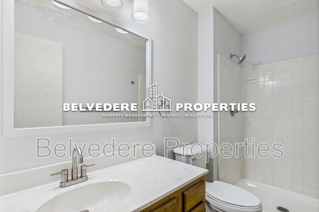 Building Photo - 6 Bellows Ct