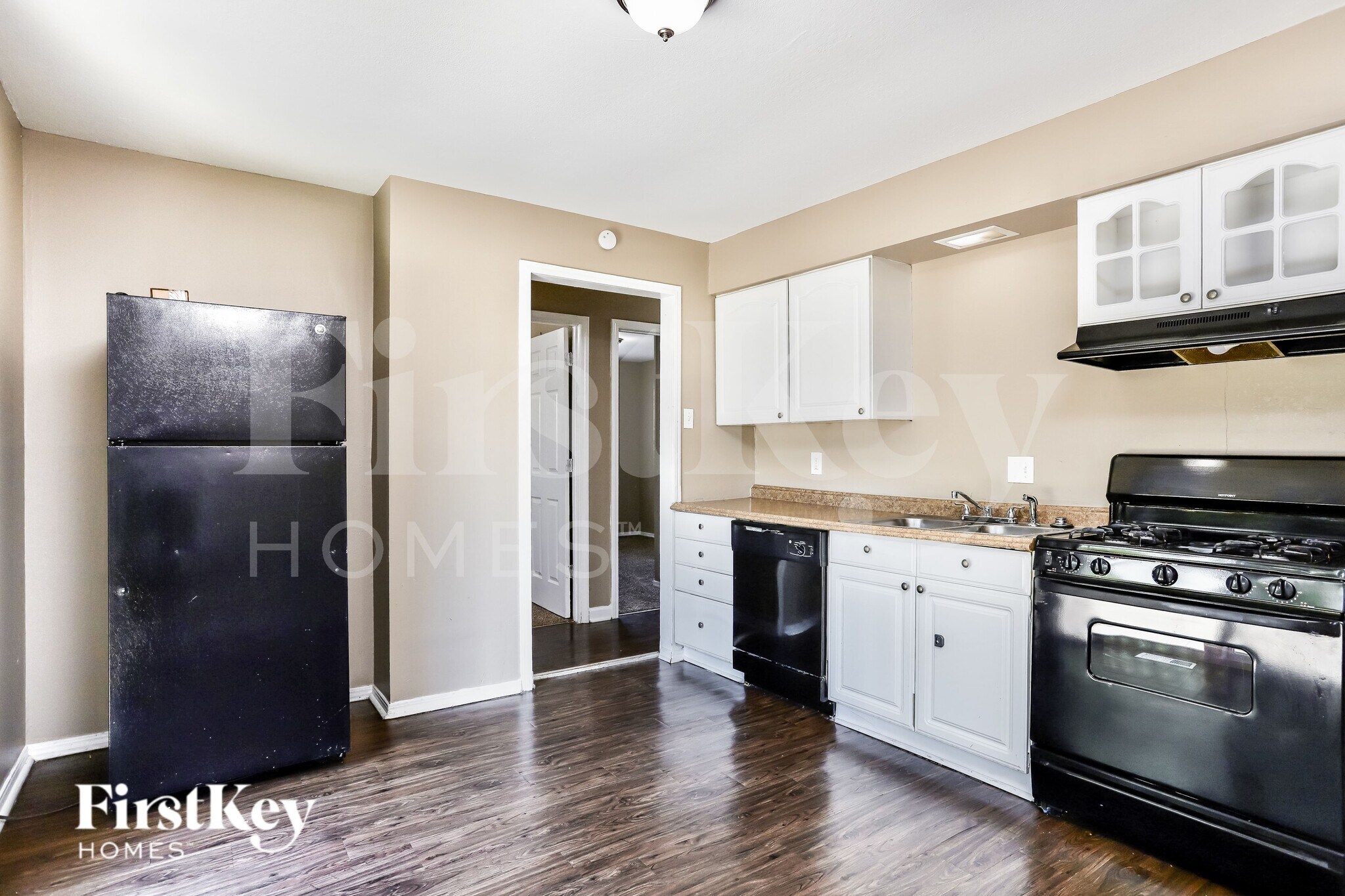 Building Photo - 9963 Meadow Ave